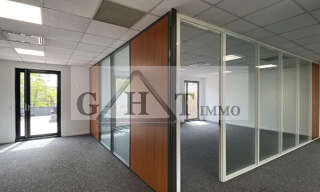 Bureau  106 m² à louer à Massy (91300)
