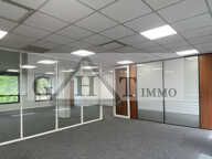 À louer Bureau de 106 m² — photo 2