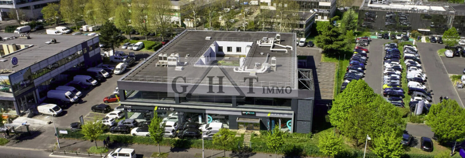 Commerce  1819 m² à louer à Nanterre (92000)