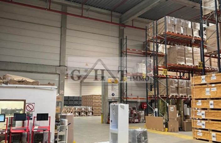 Entrepôt logistique de 1242.5 m² à louer – Accès direct A15 — photo 4