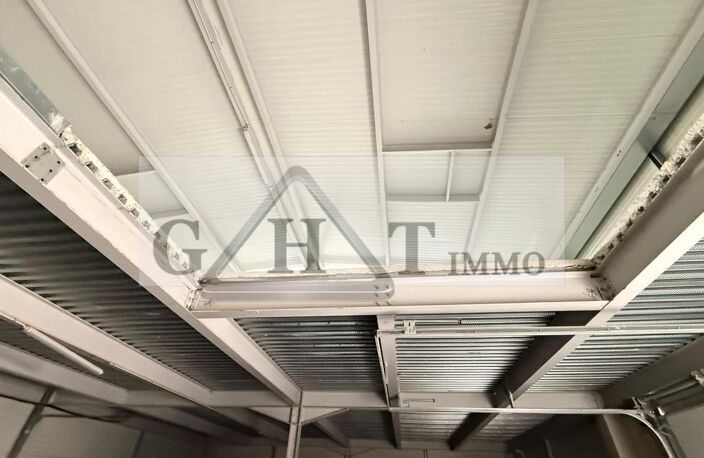 Entrepôt 360m² Quincy-Voisins — photo 3