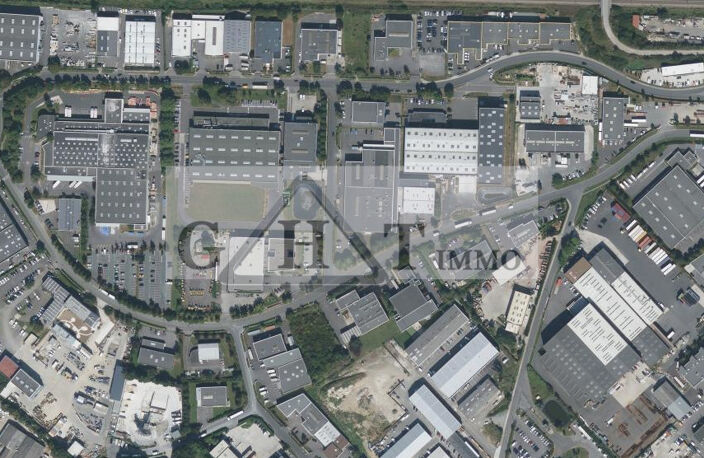 A LOUER  BATIMENT INDUSTRIEL INDEPENDANT  BRIE-COMTE-ROBERT — photo 2
