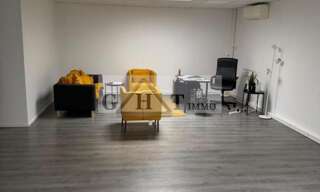 Bureau  130 m² à louer à Stains (93240)