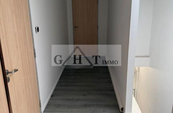 Bureaux de 130 m² à louer à STAINS — photo 5