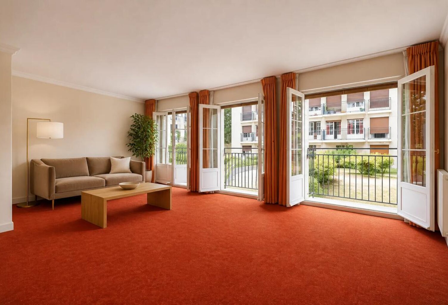 Appartement de 3 pièces de 86 m² à Versailles — photo 1