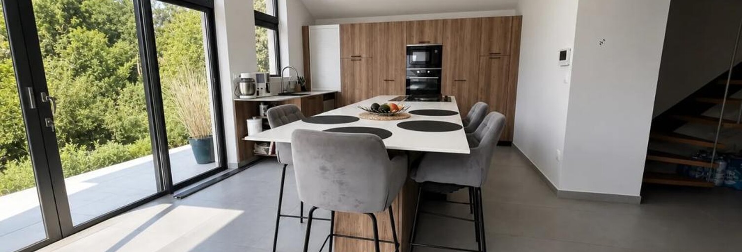 Maison 8 Pièces 196 m² à vendre à Verneuil-en-Halatte (60550)