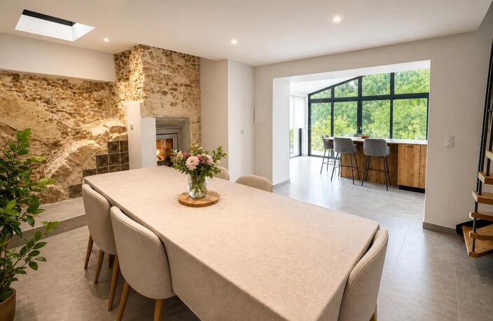 Maison de caractère en pierre - 190 m² - 4 chambres - Jardin — photo 2