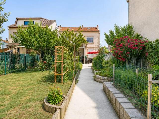 Maison de 5 pièces à Drancy — photo du bien