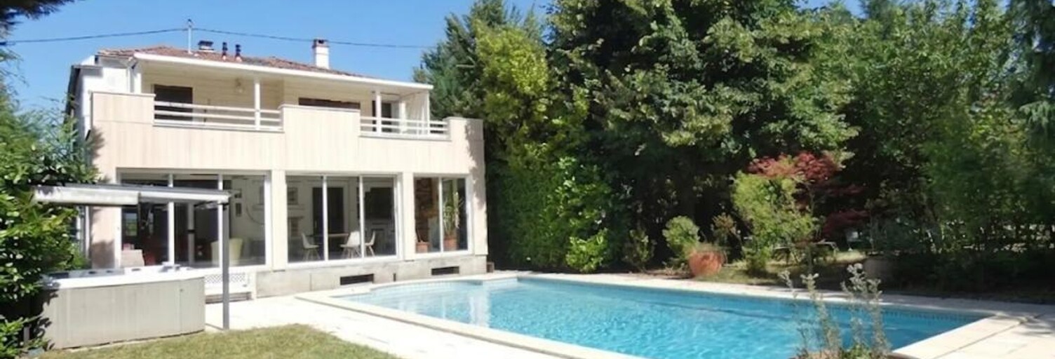 Maison 9 Pièces 235 m² à vendre à Brunstatt-Didenheim (68350)