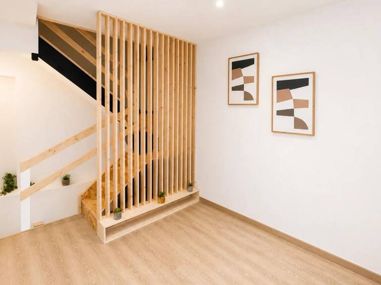 Immeuble avec local commercial et logement T3 à Vals-les-Bains — photo 1