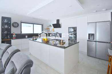 Maison 5 pièces 599000 €