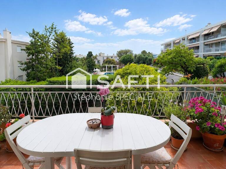 Antibes Juan-les-Pins / Calme absolu / Terrasse 14m2 / Exposition Sud — photo 1