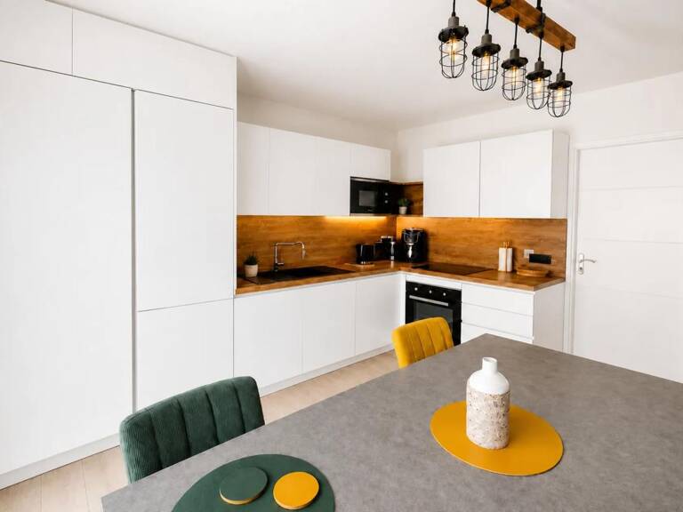 Maison de 4 pièces de 95 m² à Crémieu — photo 1