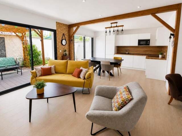 Maison de 4 pièces de 95 m² à Crémieu — photo du bien