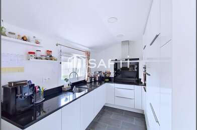 Appartement 4 pièces 310000 €