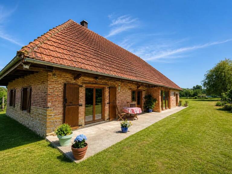 Maison de 5 pièces de 148 m² à Pleure — photo 1
