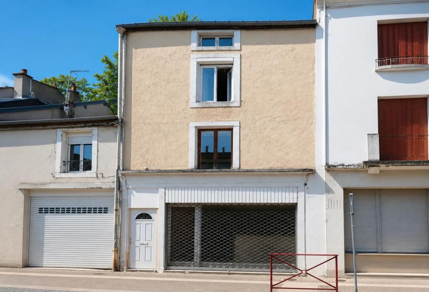 Immeuble mixte 179 m² / Duplex 105m² + Local RDC (accès séparés) — photo 1