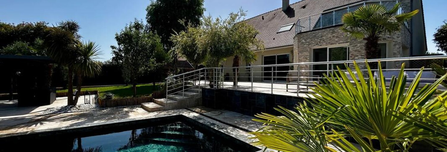 Maison 9 Pièces 260 m² à vendre à Saint-Saturnin (72650)