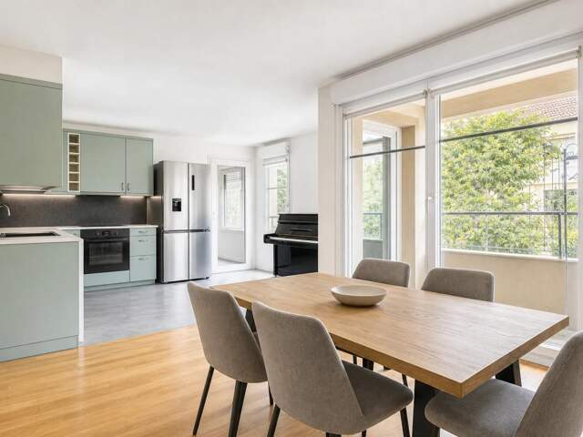 Appartement 4 pièces, 2 places parking, résidence sécurisée — photo du bien