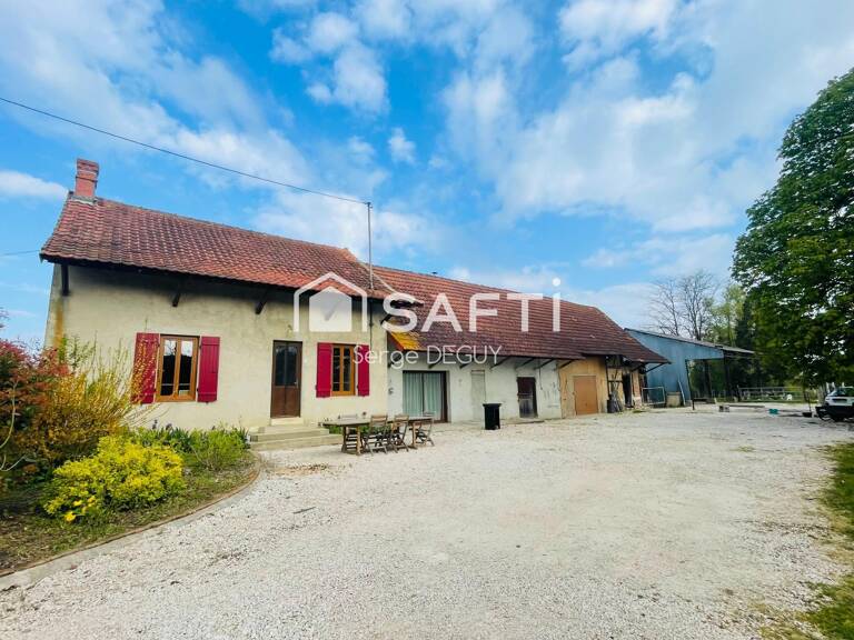 HABITATION rénovée avec dépendances et hangar métallique ouvert — photo 1