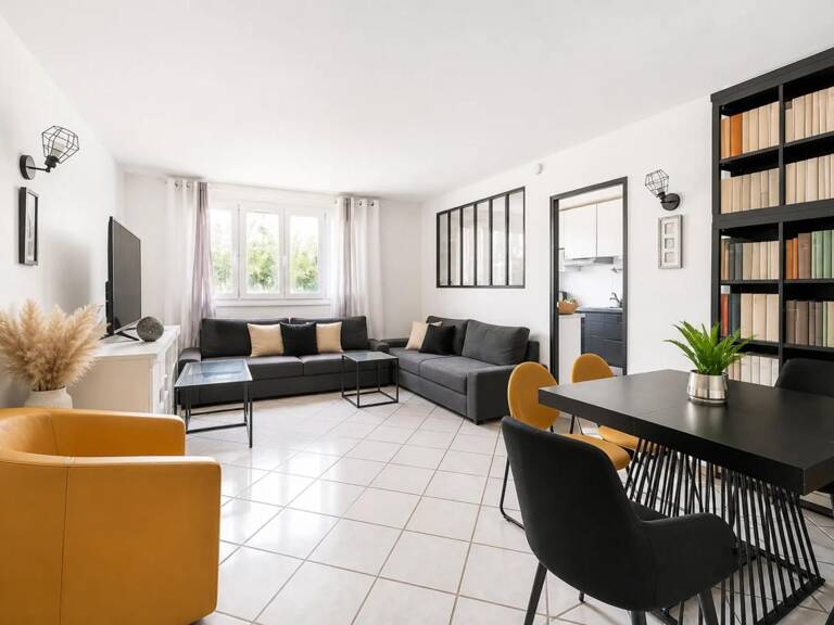Appartement de 4 pièces de 81 m² à Livry-Gargan — photo 1