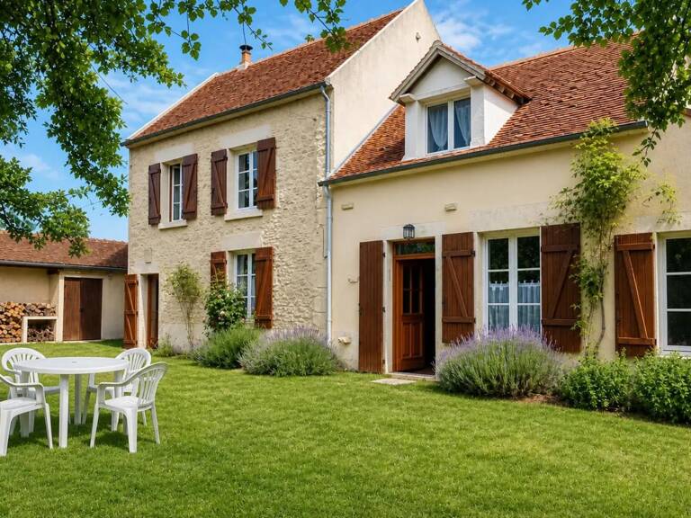 Maison de 6 pièces de 106 m² à Corvol-l'Orgueilleux — photo 1