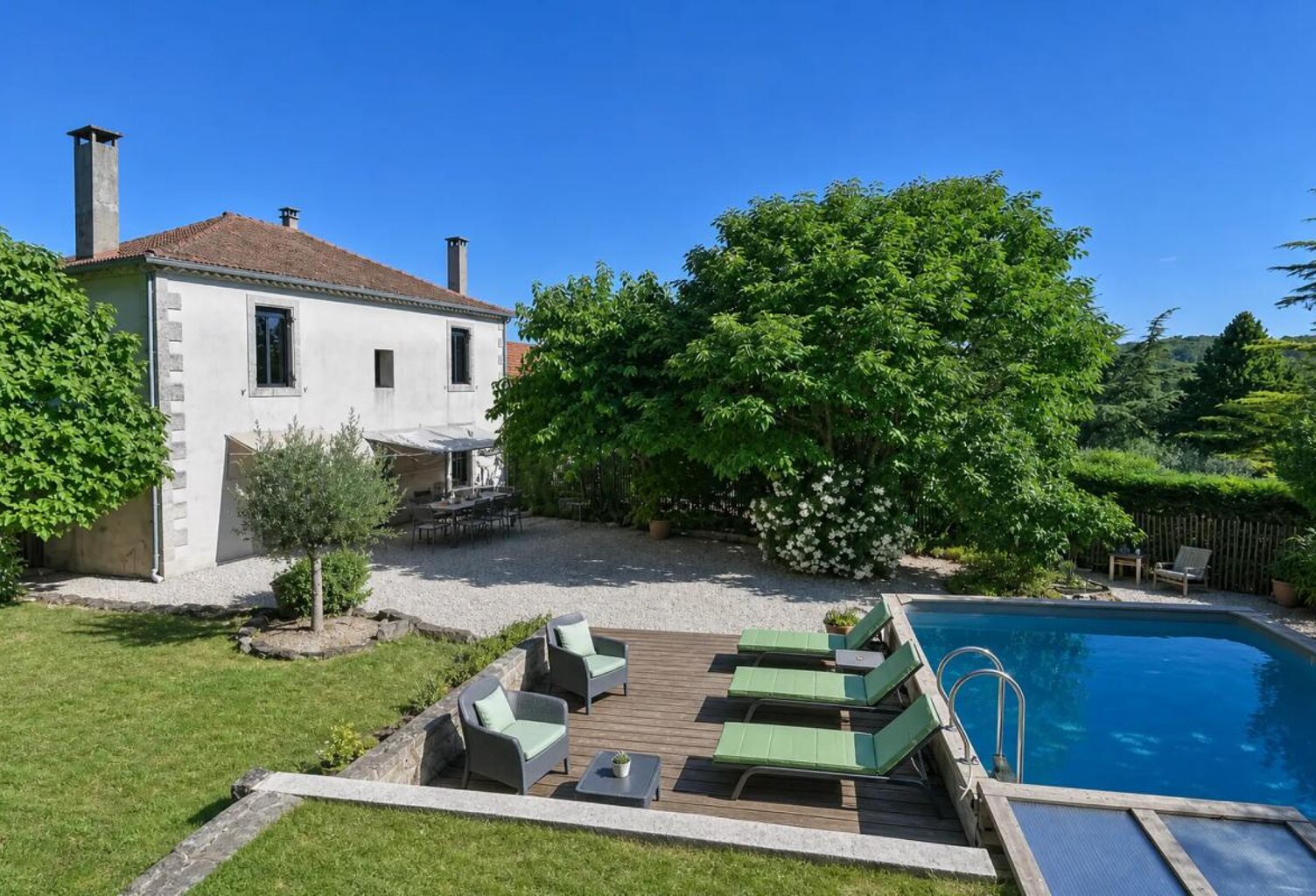 Maison de 7 pièces de 160 m² à Moussac — photo 1