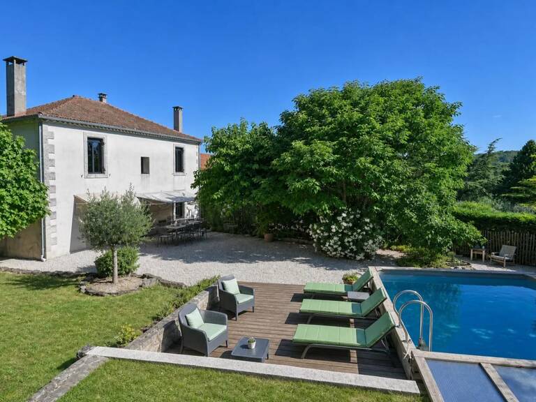 Maison de 7 pièces de 160 m² à Moussac — photo 1