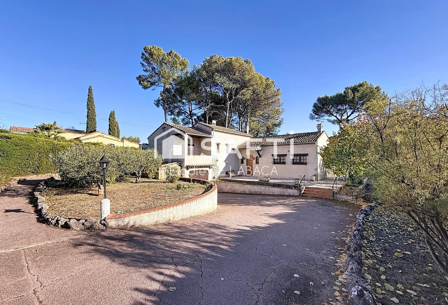 MOUGINS MAISON 104 M2 SUR UN TERRAIN DE 1560 M2 — photo 1