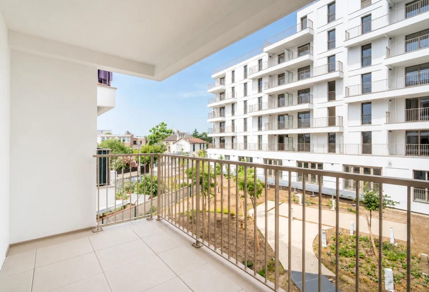 Appartement 3 pièces de 57 m² à Bobigny — photo 1