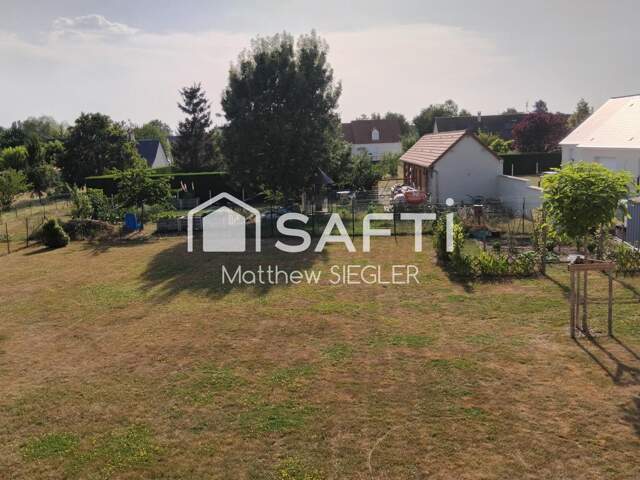 Terrain de 535 m2 avec chemin commun aux autres maisons — photo du bien