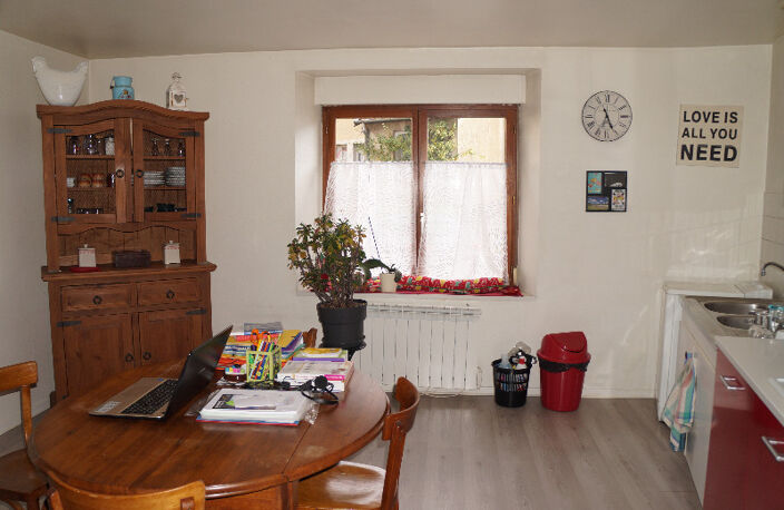Immeuble de 250m² loué avec 2 T3 de 72m²  et 2 T2 de 56m2 et 50m² — photo 2