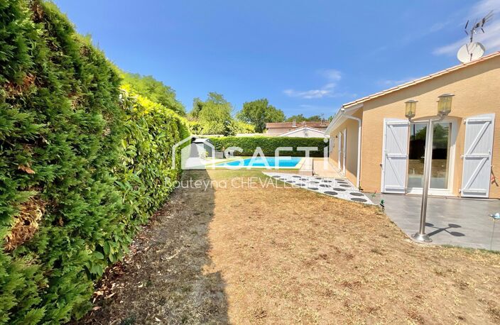 Maison avec 3 chambres, jardin, garage et piscine — photo 3