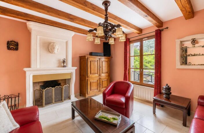 Maison de 8 pièces de 214 m² à Presles — photo 2