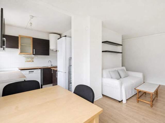 Appartement 2 pièces de 43 m² situé à Bagnolet — photo du bien