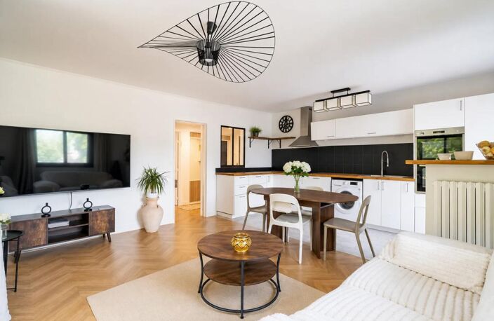 Appartement 3 pièces entièrement rénové avec balcon 62,95 m² — photo 2