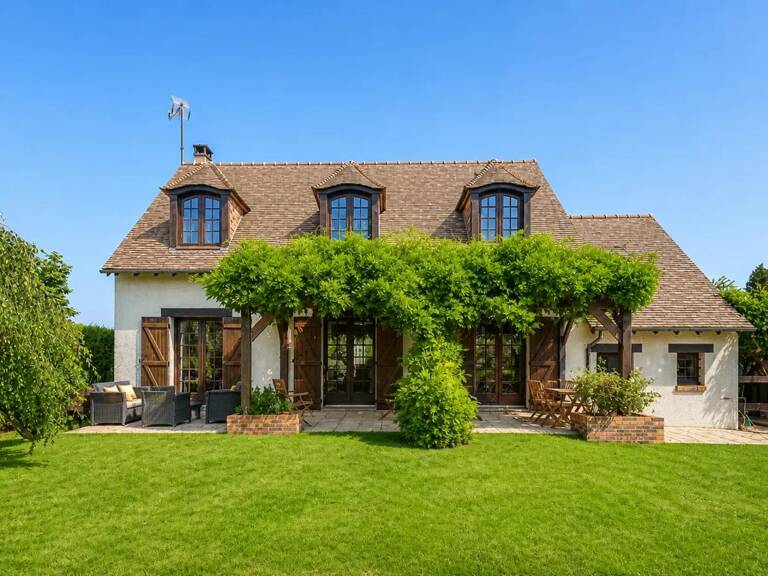 Maison de 7 pièces de 121 m² à Fontenay-Trésigny — photo 1