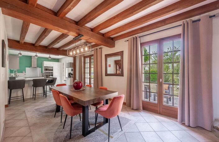 Maison de 7 pièces de 121 m² à Fontenay-Trésigny — photo 3