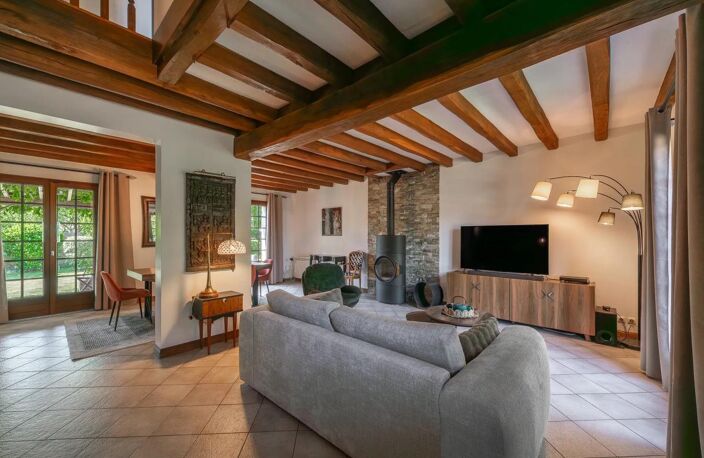 Maison de 7 pièces de 121 m² à Fontenay-Trésigny — photo 4