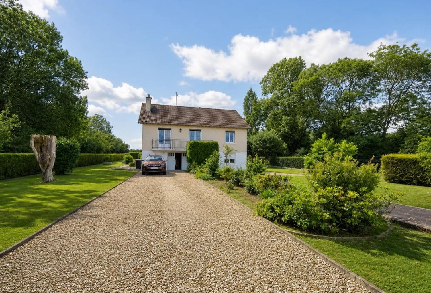 Maison de 4 pièces de 117 m² à Aillant-sur-Milleron — photo 1