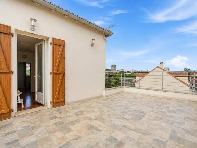 Maison de 10 pièces de 250 m² à Châtillon — photo du bien