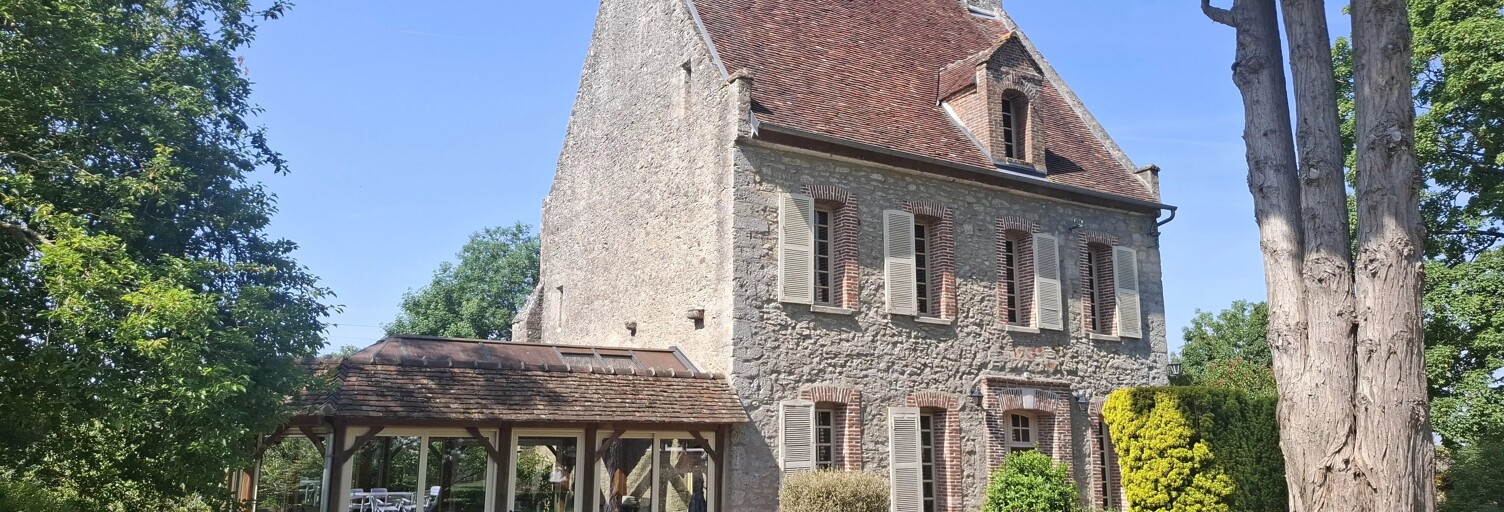Maison 6 Pièces 189 m² à vendre à Forges-les-Eaux (76440)