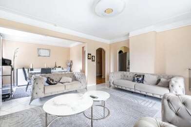 Appartement 5 pièces 180000 €