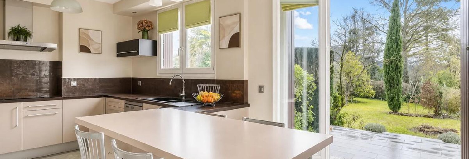 Maison 9 Pièces 230 m² à vendre à Noisy-le-Grand (93160)