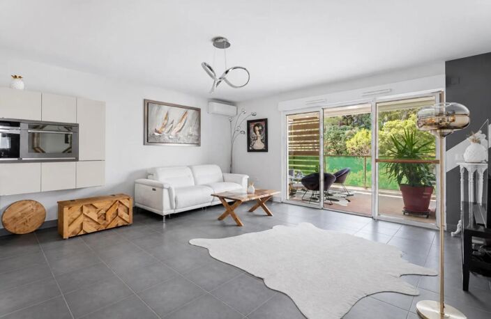 83700 -SAINT-RAPHAEL - APPARTEMENT 4 PIÈCES - 75m² - PISCINE — photo 5