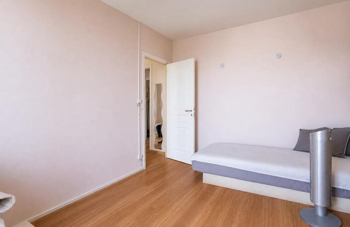 Appartement 2 pièces de 33 m² à Champigny-sur-Marne — photo 5