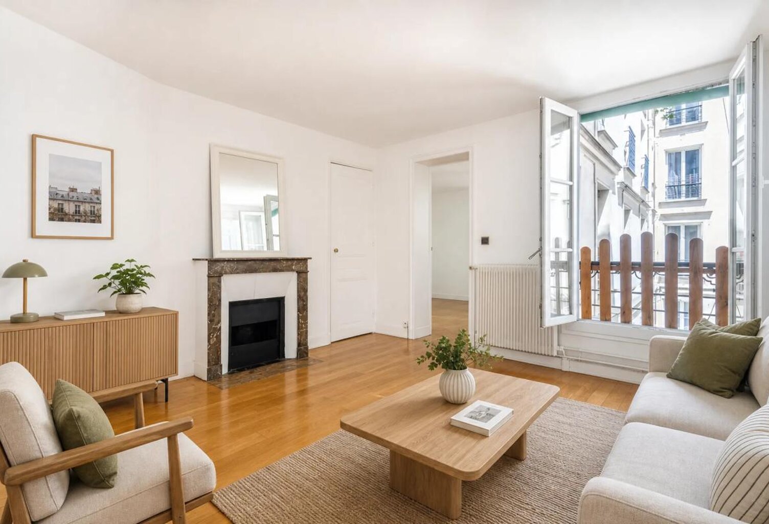 Appartement de 3 pièces de  42,8 m² à Paris 18e — photo 1