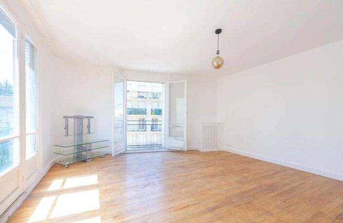 Appartement de 3 pièces de 76 m² situé à Versailles — photo 2