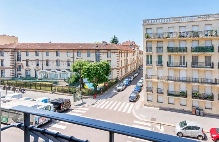 Appartement de 3 pièces de 76 m² situé à Versailles — photo 4