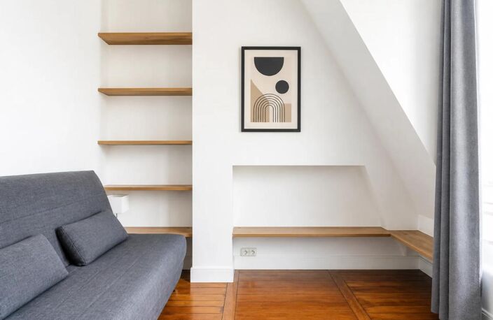 PARIS 10e - 2 pièces de 17 m² en dernier étage — photo 3